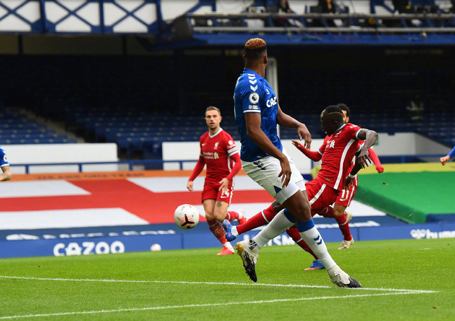 都充满了力 都充满了力